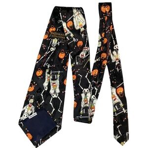 Halloween Skeletons and Pumpkins Tie